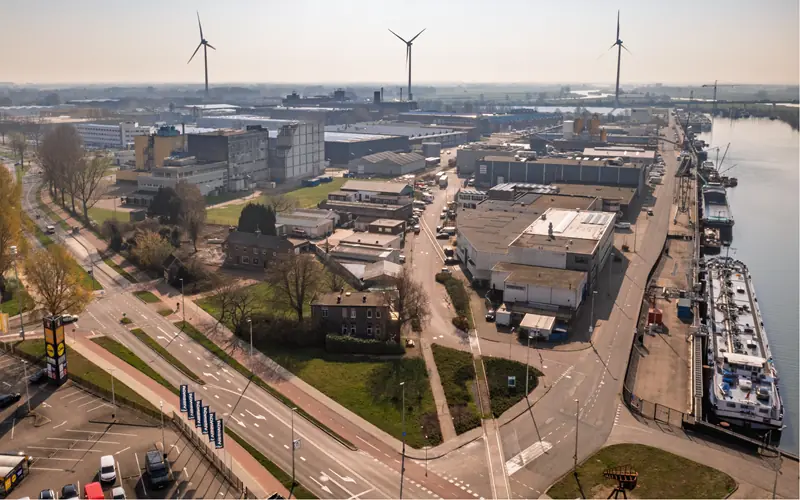 Luchtfoto van Cleantech Park Arnhem, locatie van het toekomstige DC-laadplein