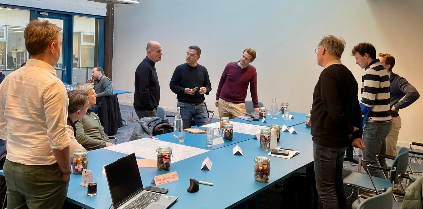 Experts discuss energy storage systems during an independent technical roundtable